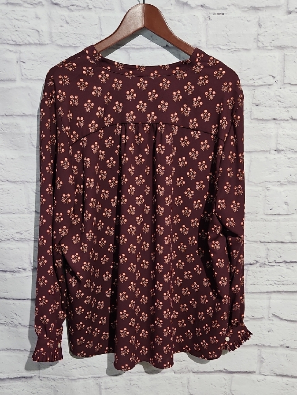 LOFT Maroon Floral Button-Down Blouse - like new - Picture 8 of 8